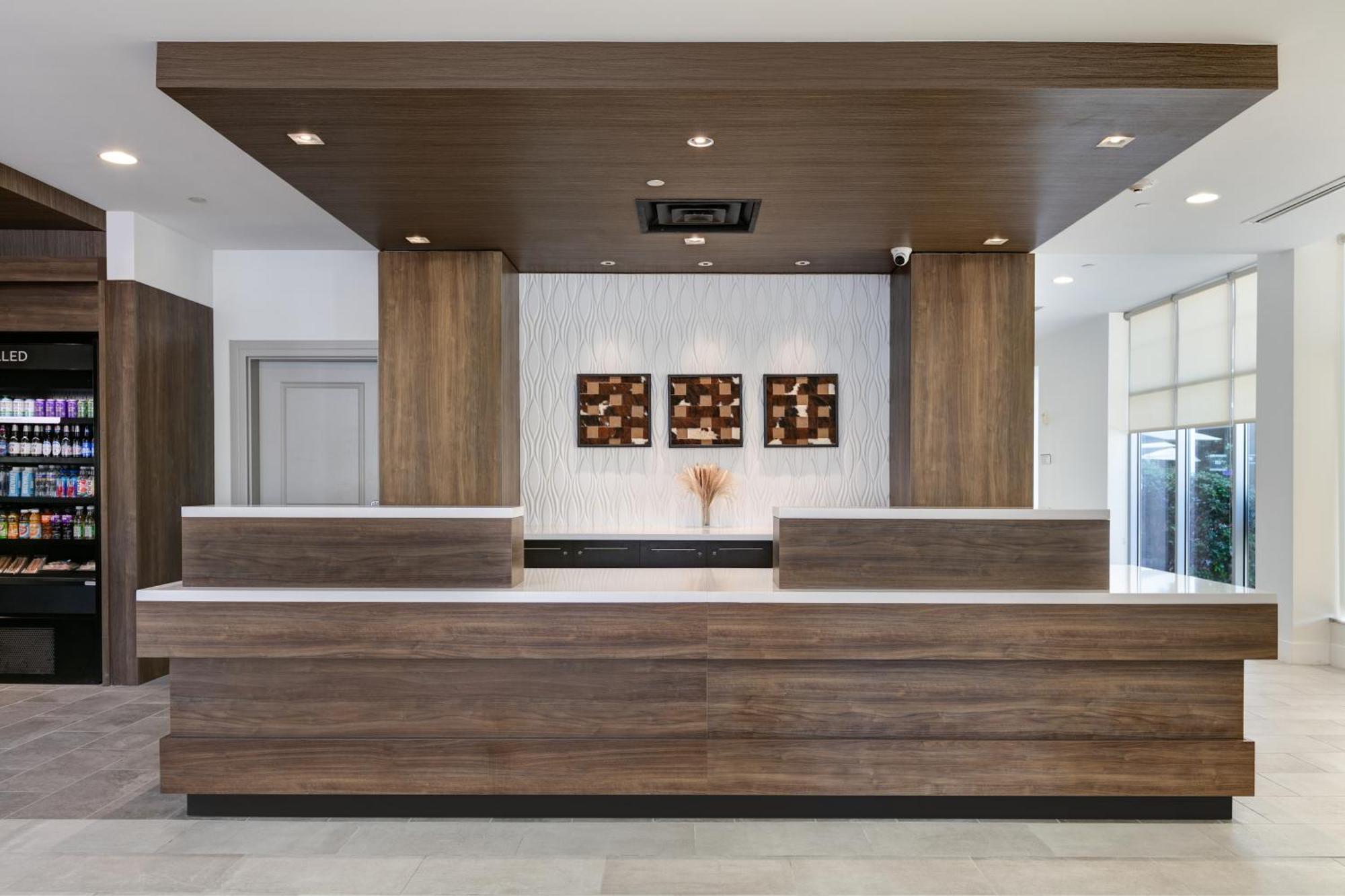 Hilton Garden Inn Dallas Арлингтън Екстериор снимка